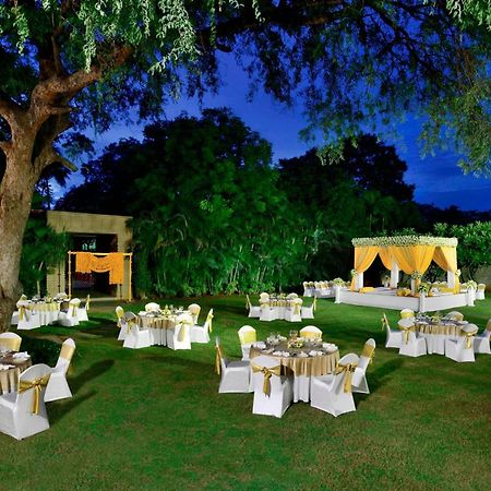 Hyderabad Marriott Hotel & Convention Centre Exterior photo